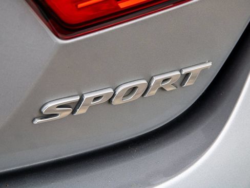 Used 2019 Honda Accord Sport image 40