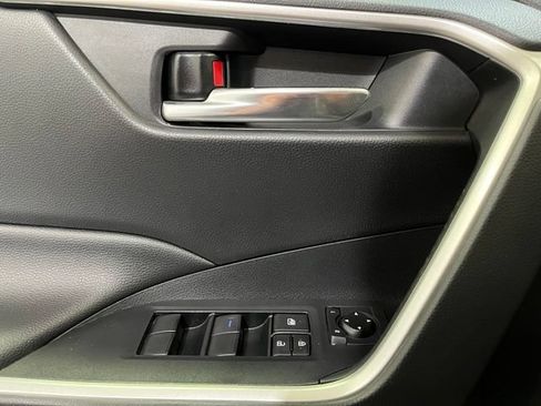 Certified 2021 Toyota RAV4 XLE AWD/4WD image 13