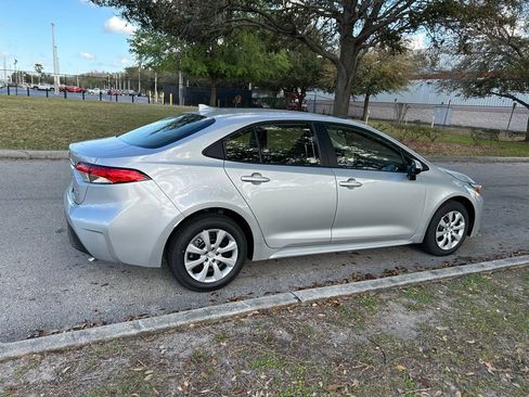 Used 2026 Toyota Corolla SE FWD image 5