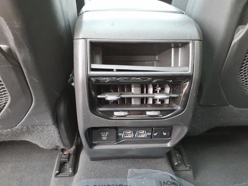 Used 2024 Jeep Grand Cherokee Limited 4xe AWD/4WD image 15