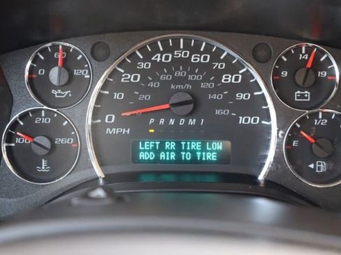 Used 2023 Chevrolet Express 2500 Work Van w/ Driver Convenience Package image 17