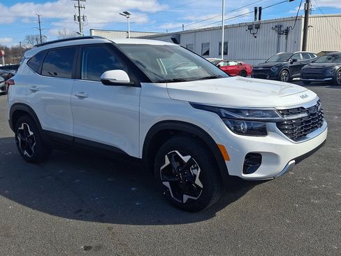New 2026 Kia Seltos EX image 2