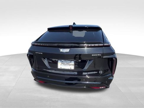 Certified 2025 Cadillac Lyriq Sport AWD/4WD image 5
