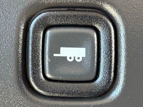Used 2024 Chevrolet Express 3500 LS w/ Chrome Appearance Package RWD image 32