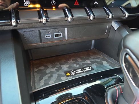 Certified 2023 Chevrolet Colorado Z71 w/ Z71 Convenience Package 2 image 22