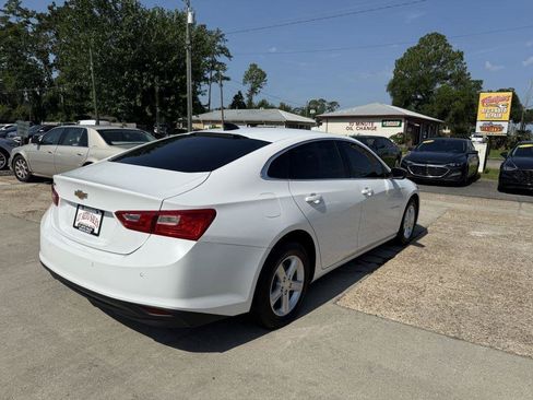 Used 2023 Chevrolet Malibu LS w/ Driver Confidence Package FWD image 5