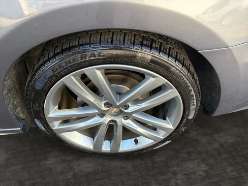 Used 2018 Volkswagen Passat 2.0T R-Line FWD image 41