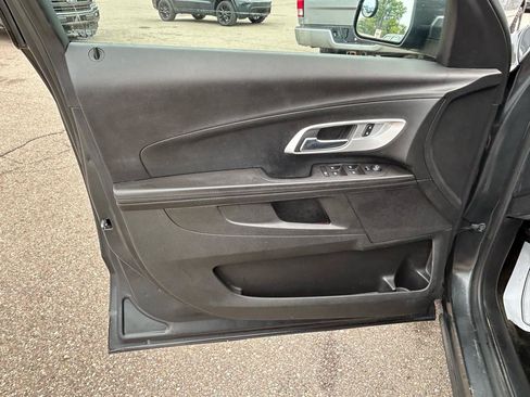 Used 2017 Chevrolet Equinox LS AWD/4WD image 14