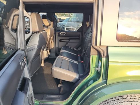 Used 2025 Ford Bronco Outer Banks image 28