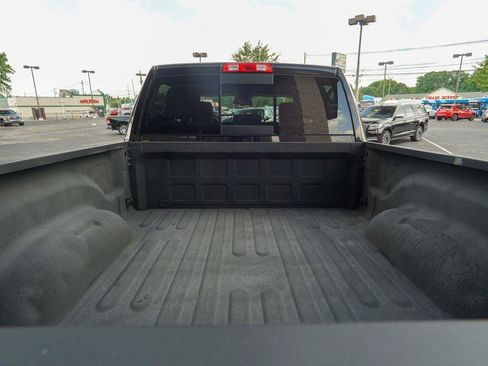 Used 2016 RAM 2500 Big Horn w/ Black Appearance Group AWD/4WD image 10