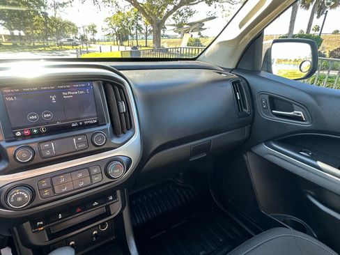 Used 2022 Chevrolet Colorado LT w/ Fleet Safety Package image 22