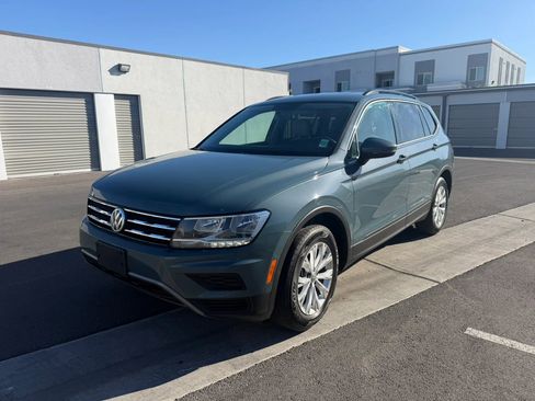 Used 2019 Volkswagen Tiguan S w/ Driver Assistance Package FWD image 2