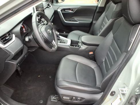 Used 2023 Toyota RAV4 XLE Premium FWD image 14