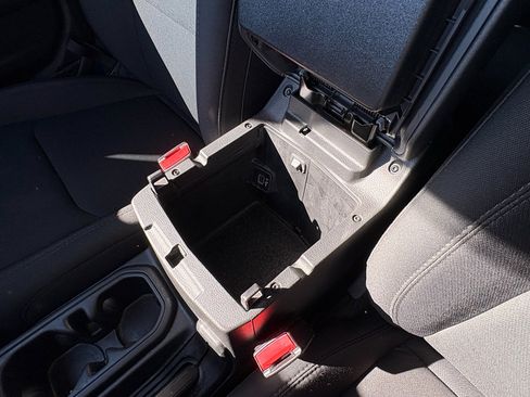 Used 2022 Jeep Wrangler Unlimited Sahara w/ LED Lighting Group image 28