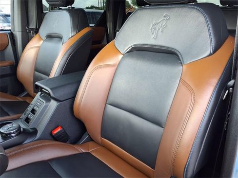 Used 2023 Ford Bronco Outer Banks image 6