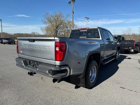 Used 2025 Chevrolet Silverado 3500 LTZ w/ LTZ Texas Edition AWD/4WD image 17