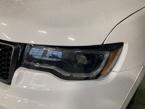 Used 2019 Jeep Grand Cherokee Limited X image 9