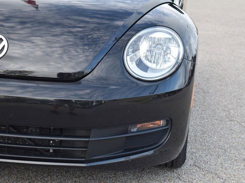 Used 2014 Volkswagen Beetle 1.8T FWD image 15
