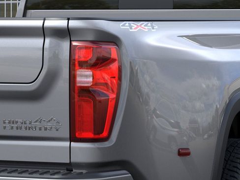 New 2026 Chevrolet Silverado 3500 High Country w/ High Country Premium Package AWD/4WD image 11