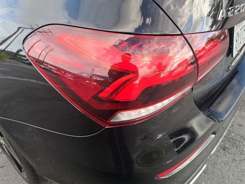 Used 2022 Mercedes-Benz A 220 image 35