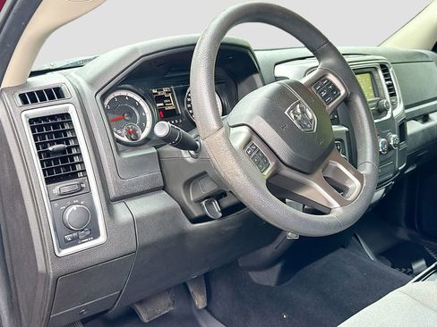 Used 2022 RAM 1500 Classic SLT RWD image 20