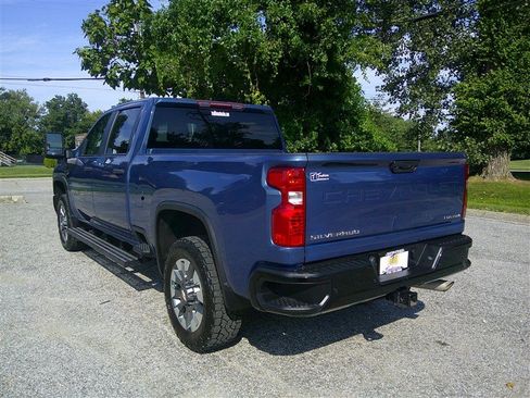 Used 2024 Chevrolet Silverado 2500 Custom w/ Custom Value Package AWD/4WD image 3