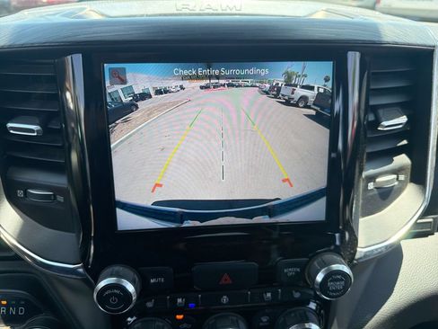 Used 2024 RAM 1500 Laramie AWD/4WD image 23