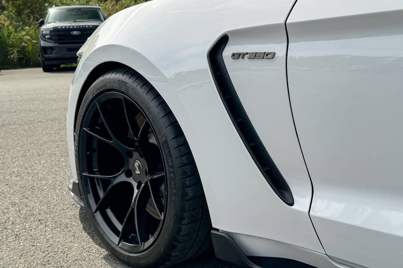 Used 2018 Ford Mustang Shelby GT350 w/ Electronics Package RWD image 25