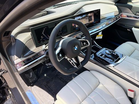 New 2026 BMW 740i w/ Premium Package RWD image 25