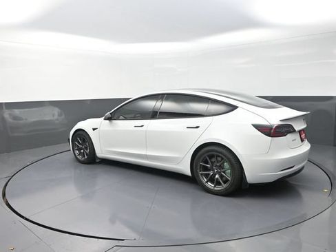 Used 2022 Tesla Model 3 Long Range AWD/4WD image 47