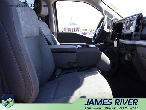 Used 2024 Ford F250 XLT AWD/4WD image 9