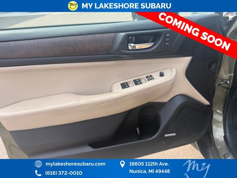 Used 2017 Subaru Outback 2.5i Limited AWD/4WD image 12