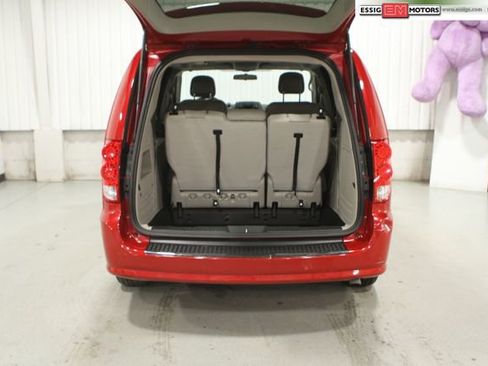 Used 2014 Dodge Grand Caravan SE w/ Quick Order Package 29E SE image 32