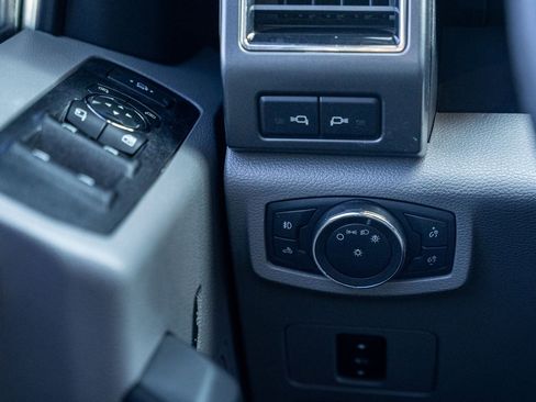 Certified 2021 Ford F250 XLT w/ XLT Premium Package image 26