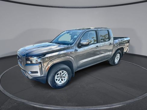 Used 2024 Nissan Frontier SV image 1