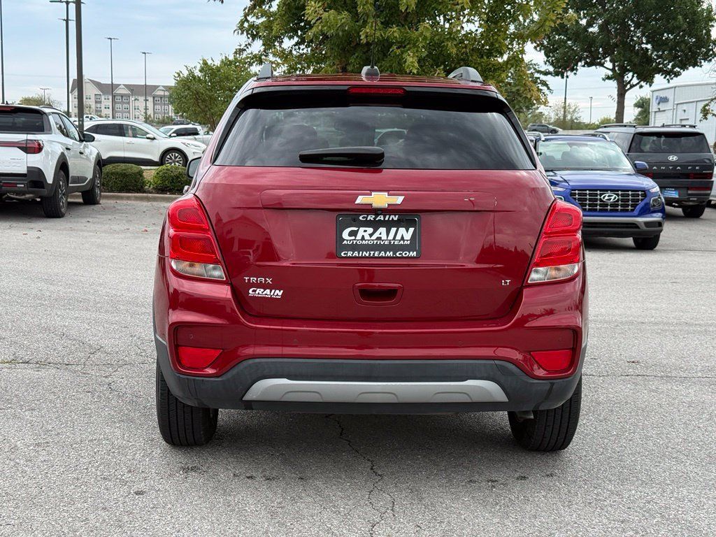 Used 2020 Chevrolet Trax LT w/ Driver Confidence Package FWD image 6
