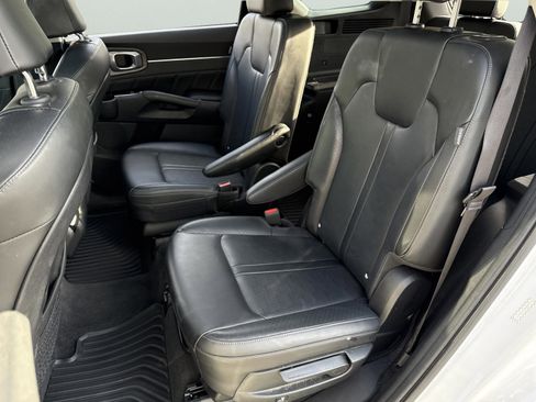 Certified 2024 Kia Sorento SX AWD/4WD image 26