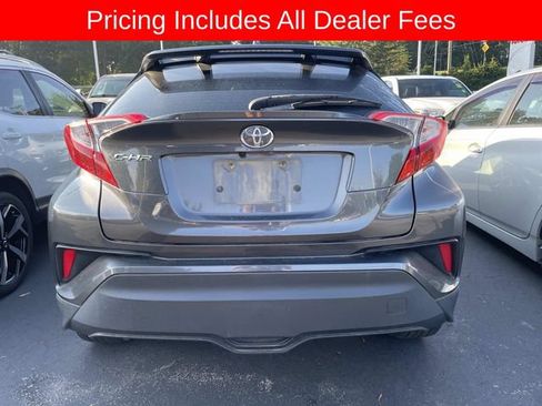 Used 2021 Toyota C-HR XLE FWD image 5