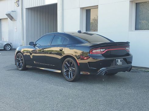 Used 2020 Dodge Charger R/T w/ Blacktop Package RWD image 2