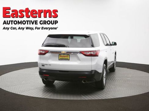 Used 2021 Chevrolet Traverse LS AWD/4WD image 38