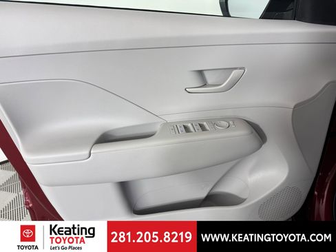 Used 2024 Hyundai Kona SEL image 10