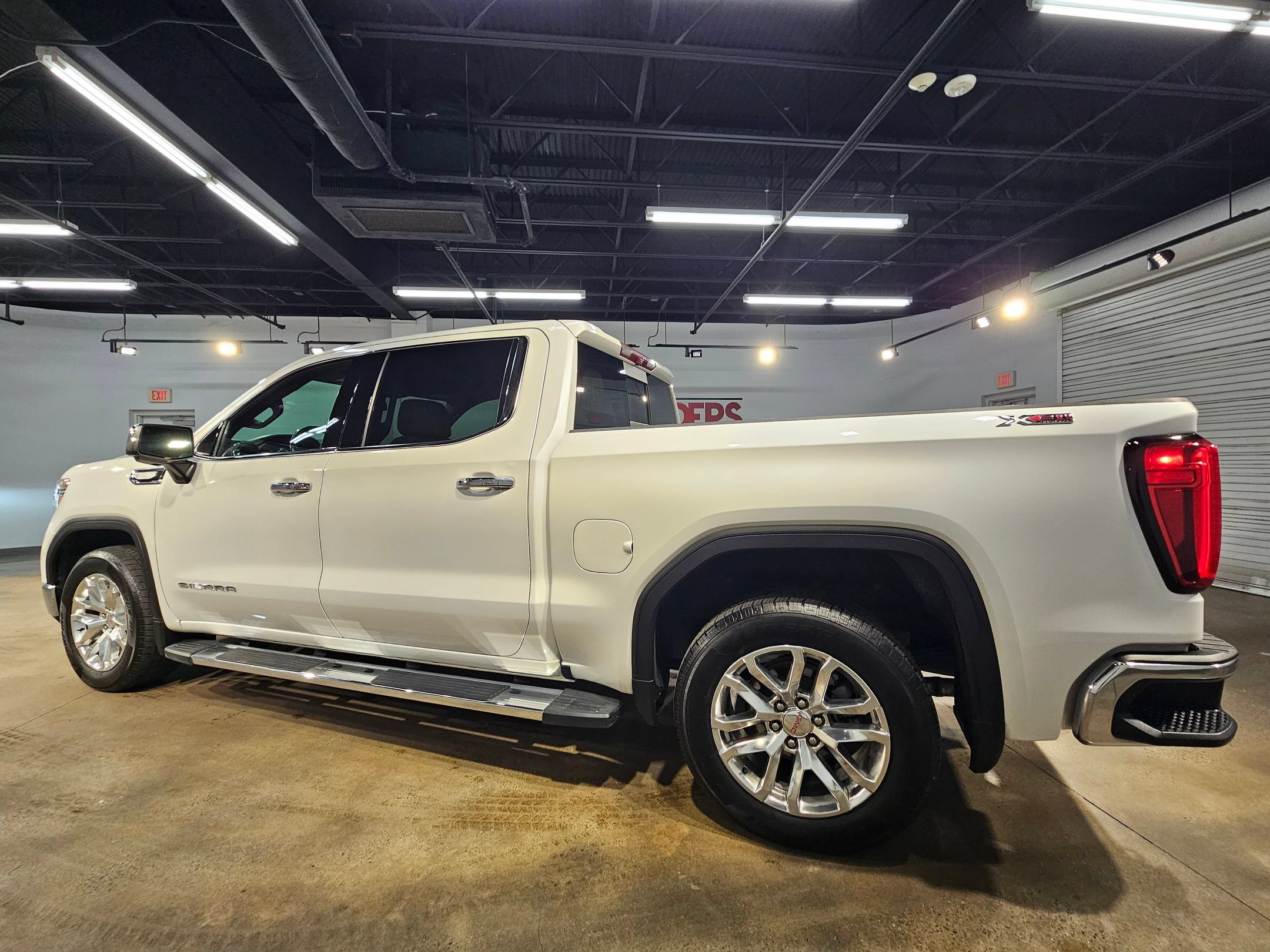 Used 2020 GMC Sierra 1500 SLT AWD/4WD image 5