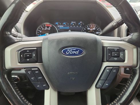 Used 2022 Ford F250 Lariat w/ Lariat Ultimate Package AWD/4WD image 25