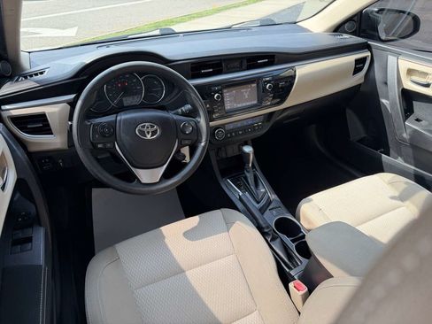 Used 2014 Toyota Corolla LE FWD image 12