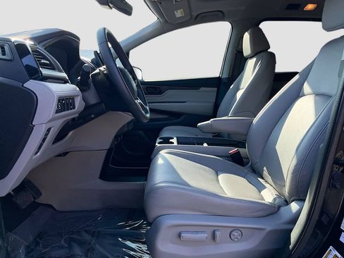 Used 2023 Honda Odyssey Touring image 22