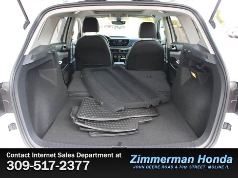 Used 2023 Volkswagen Taos SE AWD/4WD image 7