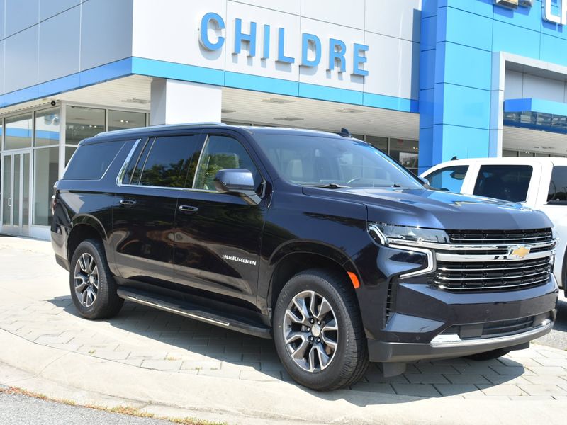 Certified 2023 Chevrolet Suburban LT image 1
