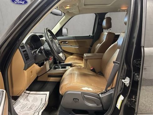 Used 2012 Jeep Liberty Limited AWD/4WD image 11