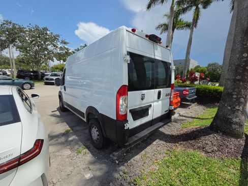 Used 2015 RAM ProMaster 1500 w/ Premium Appearance Group FWD image 10