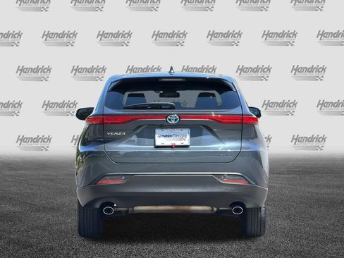 Used 2023 Toyota Venza LE AWD/4WD image 6